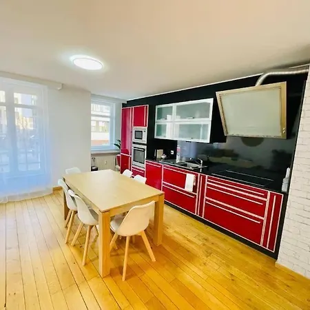 Apartamento Large 2 Bedrooms Flat In Center